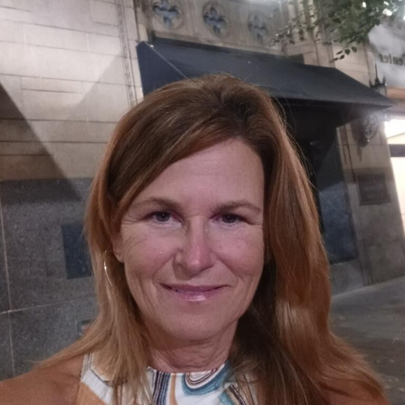 Meet your Posher, Lynda - Picture 1 of 1